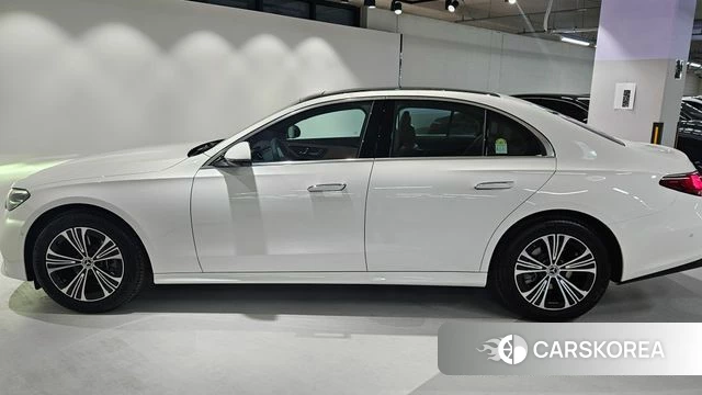 Mercedes-Benz E-Class W214 id 4194009 из Кореи 18
