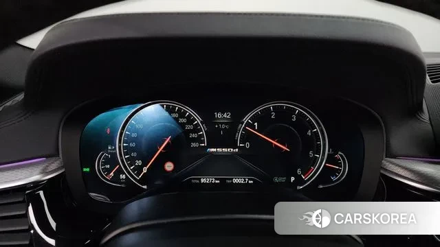 BMW 5 Series (G30) id 3558069 из Кореи 18