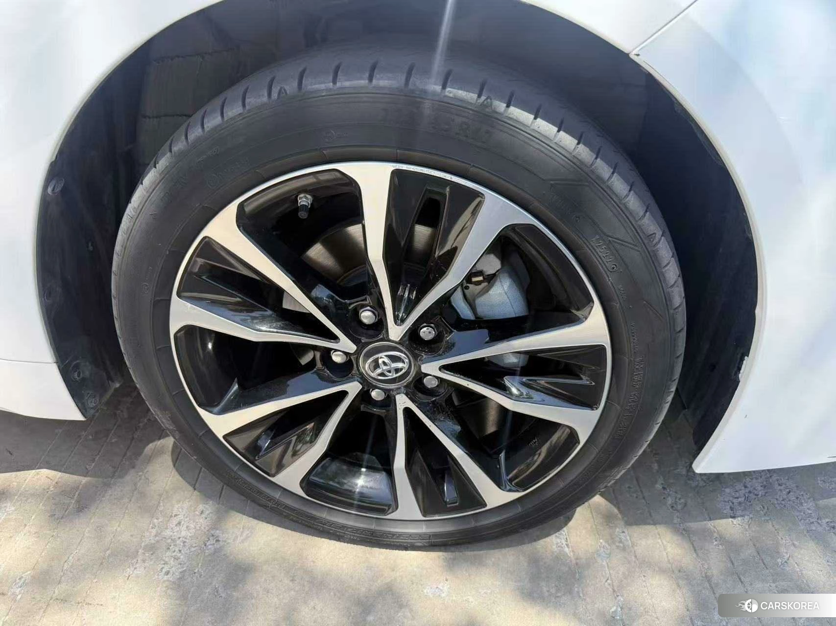 Toyota Levin id 4473299 из Китая 11