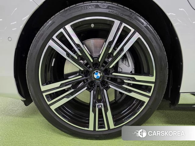 BMW 7 Series (G70) id 4194209 из Кореи 18