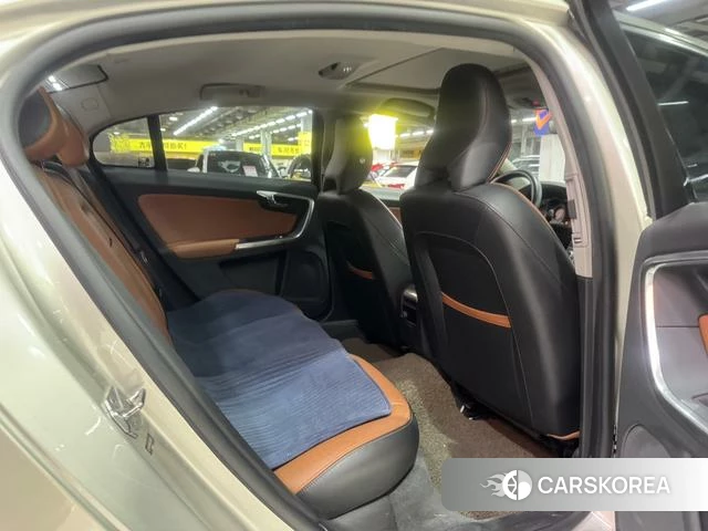 Volvo S60 id 4208314 из Китая 19