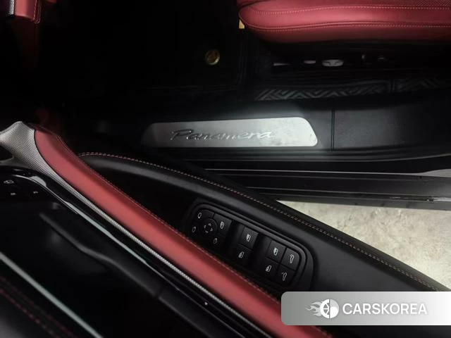 Porsche Panamera id 3920637 из Китая 12