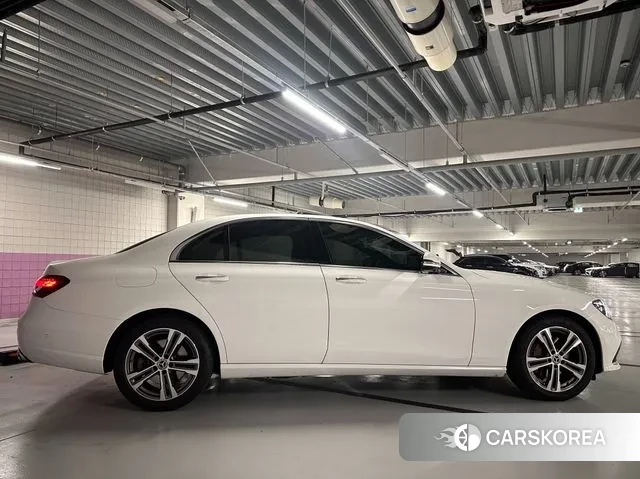 Mercedes-Benz E-Class W213 id 3406302 из Кореи 17