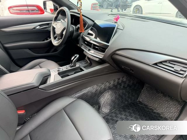 Cadillac CT5 id 3889093 из Китая 17