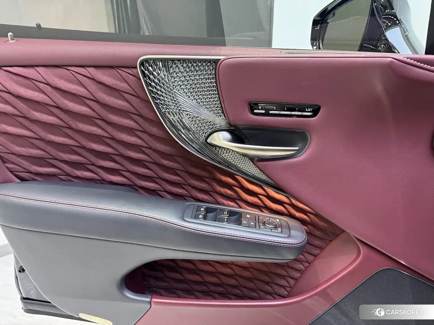 Lexus LS id 4601780 из Китая 18