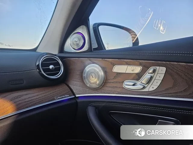 Mercedes-Benz E-Class W213 id 3371175 из Кореи 14