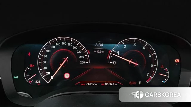 BMW 5 Series (G30) id 3820529 из Кореи 18