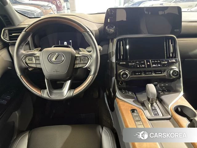 Lexus LX id 4291548 из Китая 22