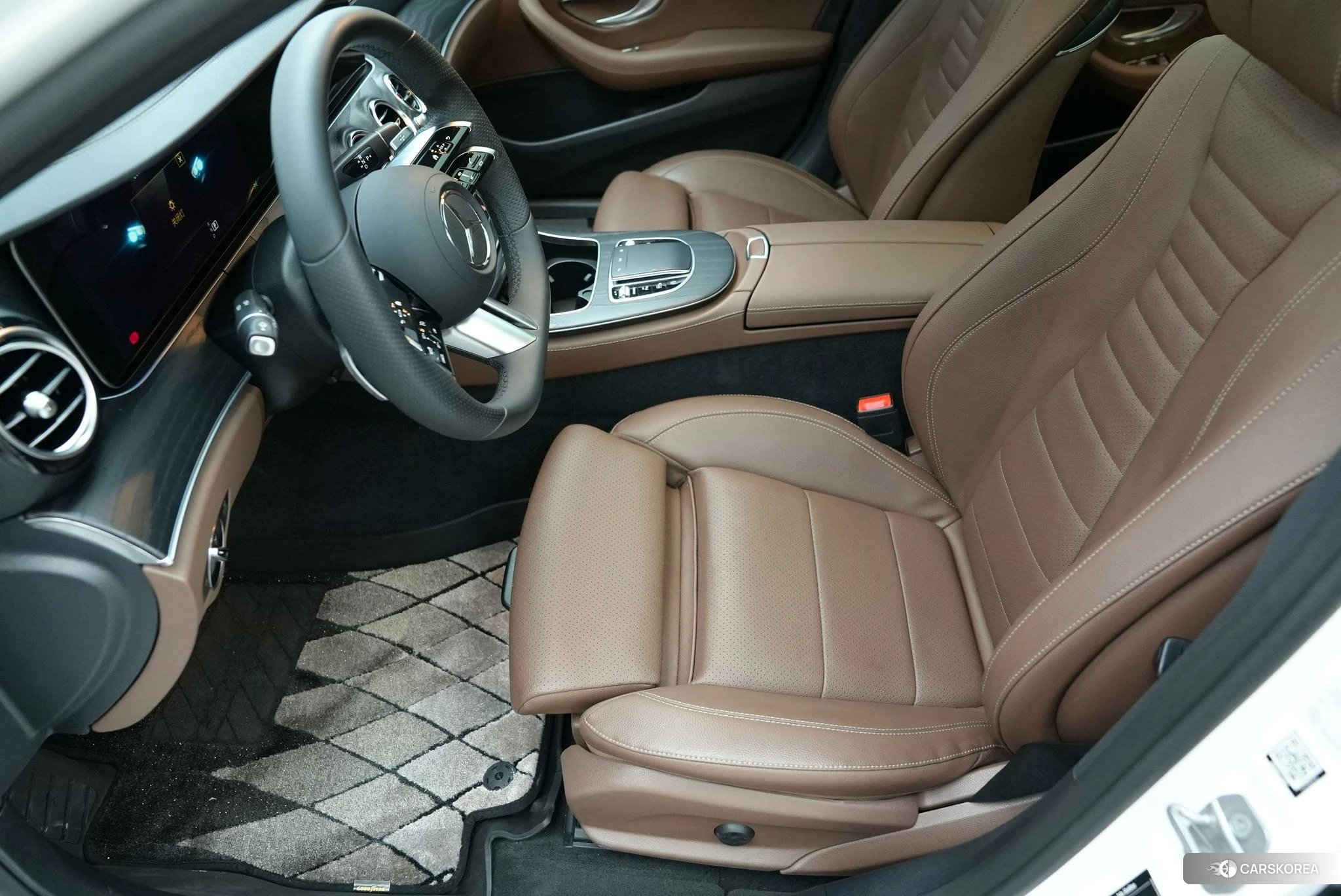 Mercedes-Benz E-class id 4455719 из Китая 17