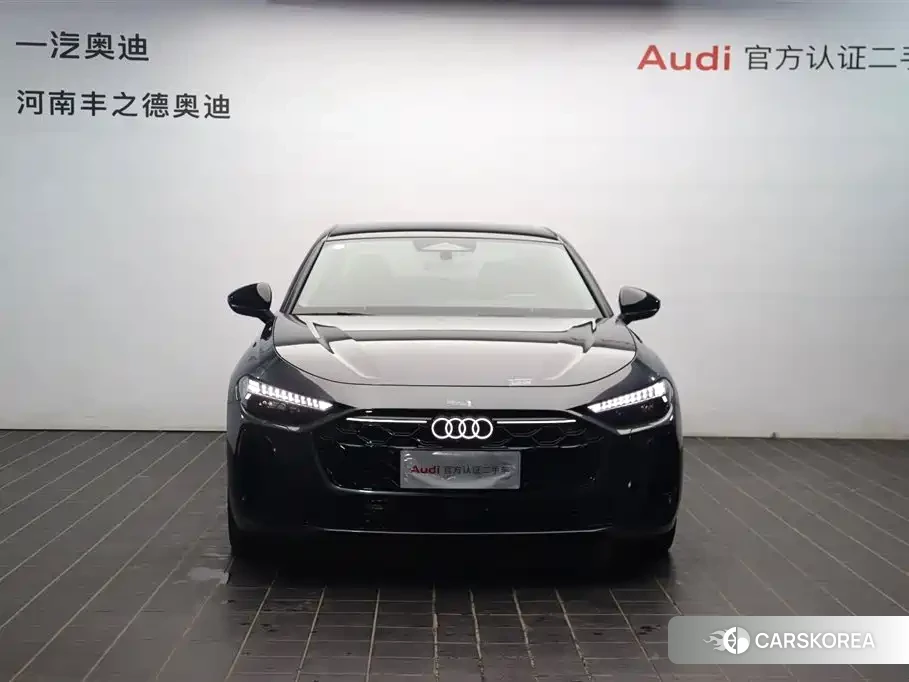 Audi A5L id 4577622 из Китая 12