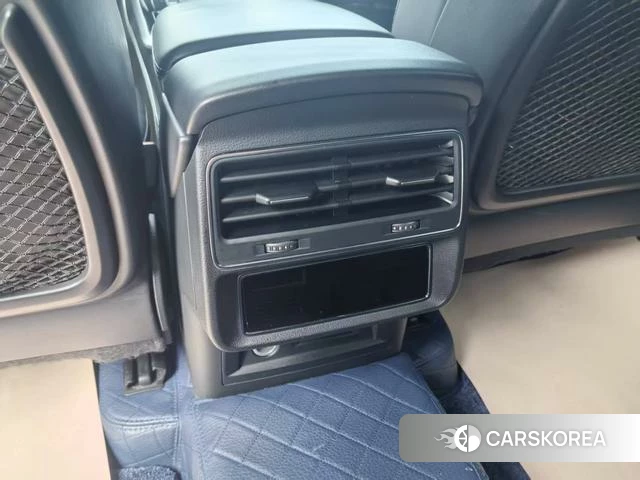 Audi Q8 id 4366007 из Китая 17