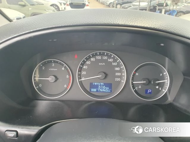 Hyundai The New Grand Starex id 3886227 из Кореи 17