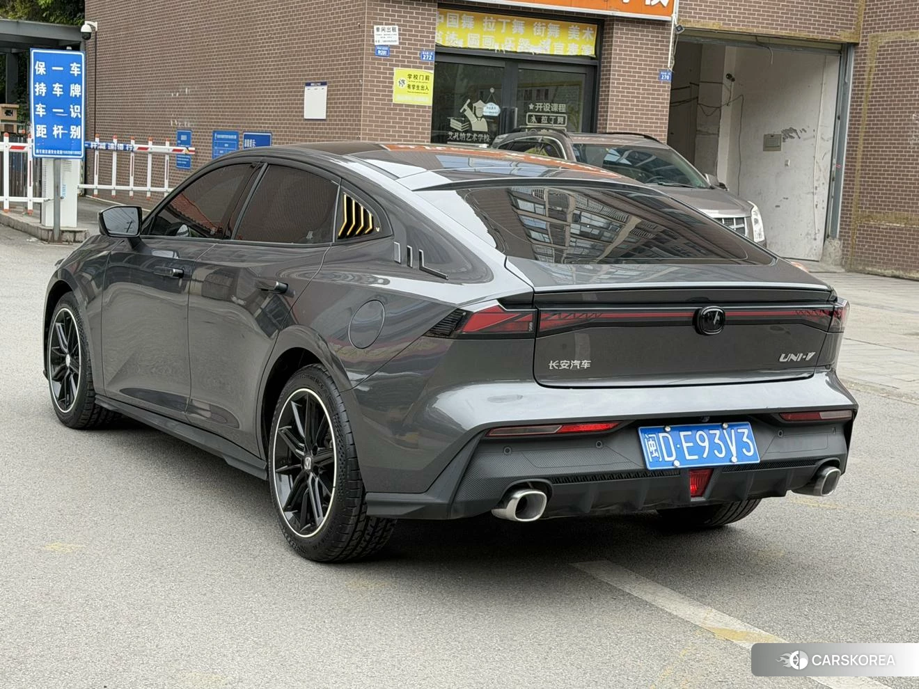 Chang'an UNI-V id 4407437 из Китая 8
