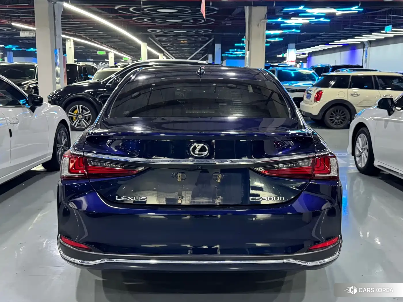 Lexus ES id 4570468 из Китая 15