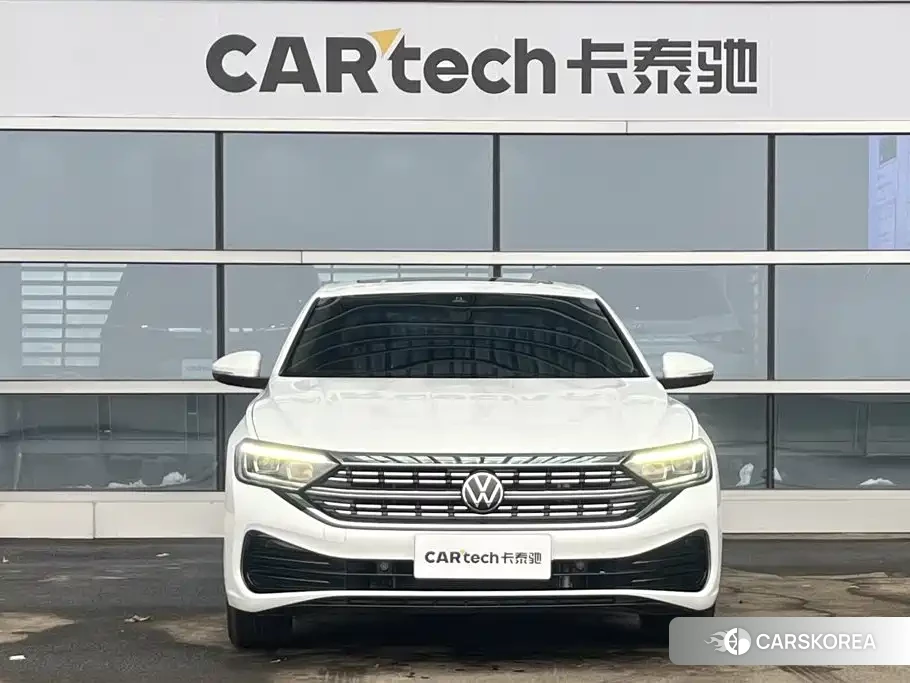 Volkswagen Sagitar id 4565436 из Китая 14