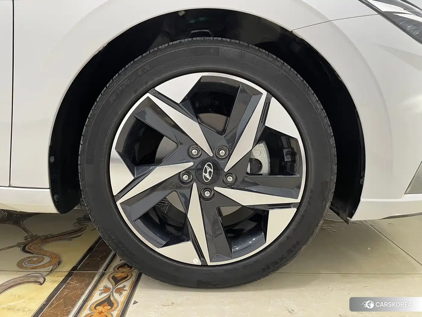 Hyundai Elantra id 4553727 из Китая 16