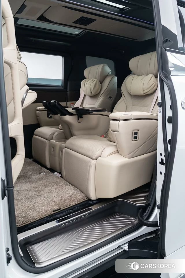 Toyota Elfa id 4276116 из Китая 13