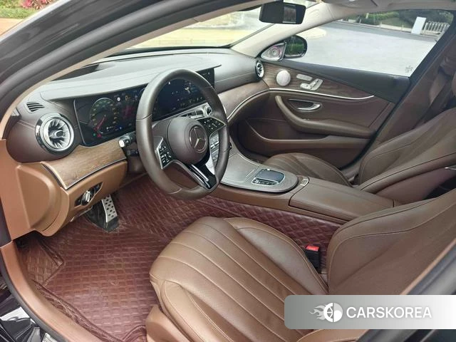 Mercedes-Benz E-class id 4260931 из Китая 8