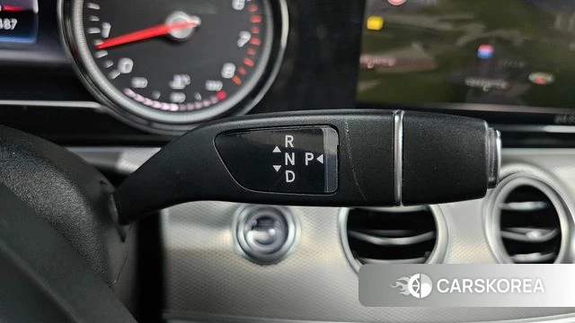 Mercedes-Benz E-Class W213 id 4698972 из Кореи 29