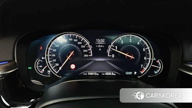 BMW 5 Series (G30) id 4483294 из Кореи 32