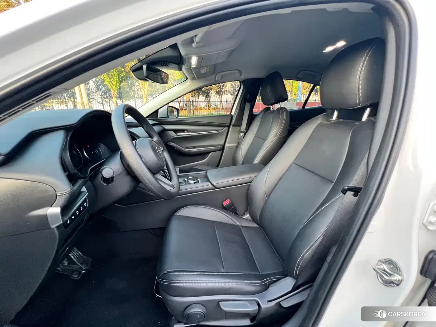 Mazda 3 id 4674372 из Китая 19