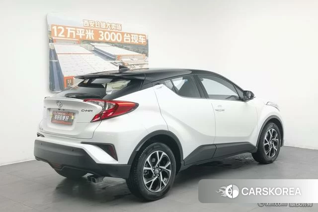 Toyota C-HR id 4321262 из Китая 22