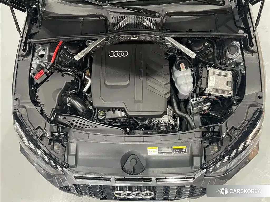 Audi A4L id 4589545 из Китая 11