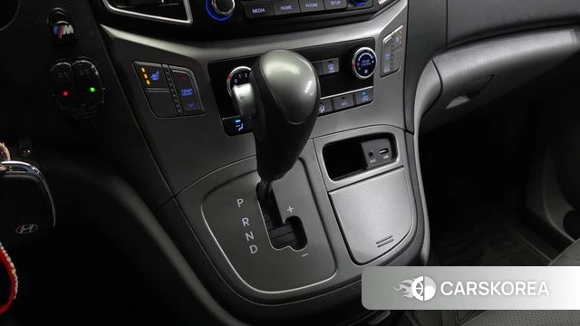 Hyundai The New Grand Starex id 4930167 из Кореи 29