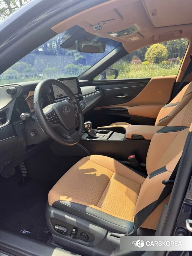 Lexus ES id 4328442 из Китая 8