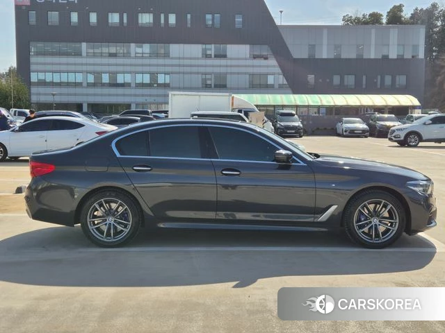 BMW 5 Series (G30) id 3814589 из Кореи 18