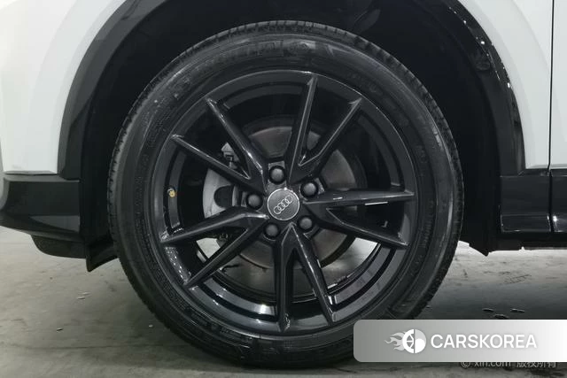 Audi Q2L id 4291524 из Китая 22
