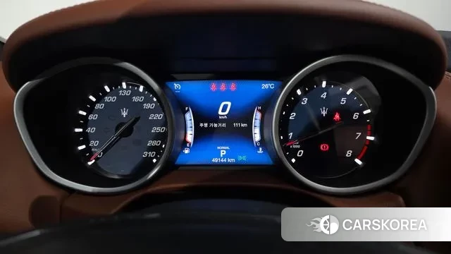 Maserati Ghibli id 3085115 из Кореи 18