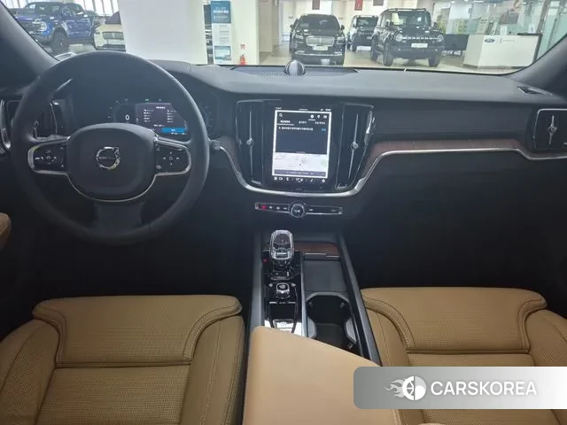 Volvo V60 Cross-Country 2nd Generation id 3223032 из Кореи 16