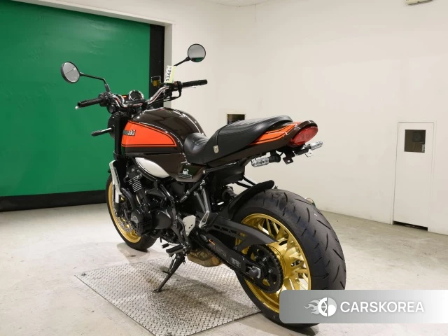 Kawasaki Z900RS id 4380142 из Японии 8