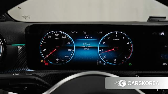 Mercedes-Benz A-Class W177 id 4524696 из Кореи 30
