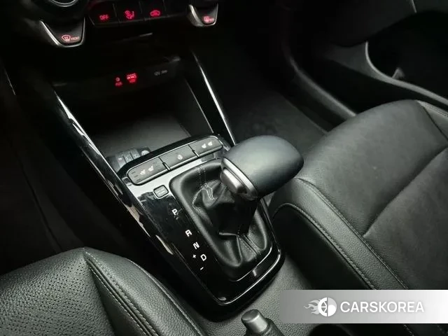 Kia Stonic id 3476699 из Кореи 18