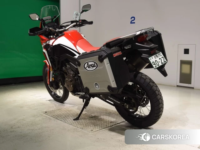 Проданный Honda CRF1000L AFRICA TWIN id 4299133 из Японии, фото 8