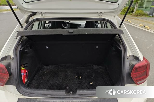 Volkswagen Polo id 4242057 из Китая 15