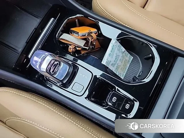 Volvo XC40 id 3702680 из Кореи 16