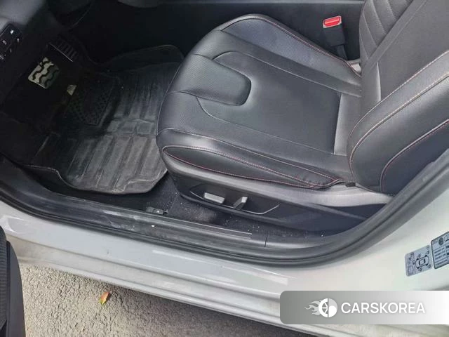 Hyundai Elantra id 4274197 из Китая 12