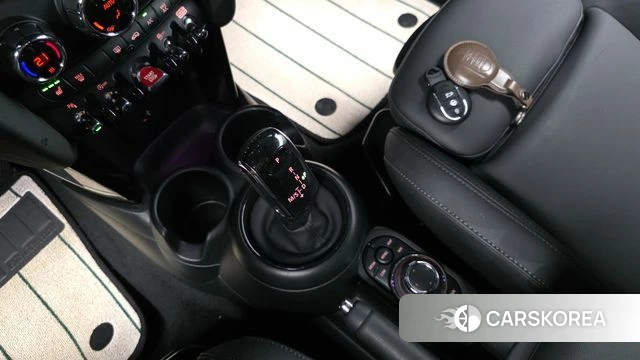 Mini Cooper Convertible id 3921965 из Кореи 18