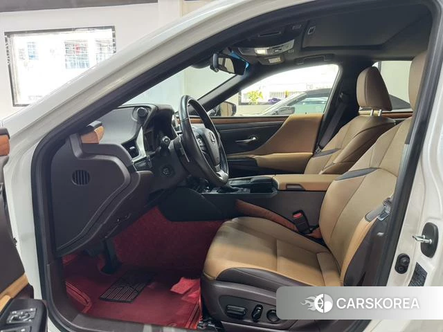 Lexus ES id 4264430 из Китая 8