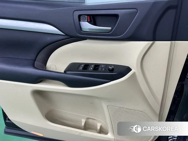 Toyota Highlander id 4259606 из Китая 30