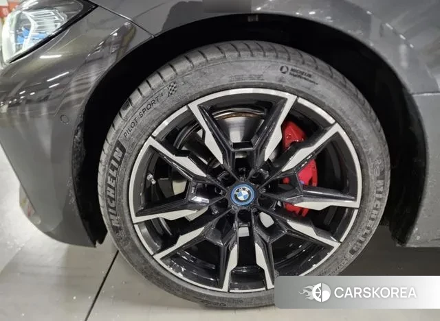 BMW i4 id 3610289 из Кореи 8