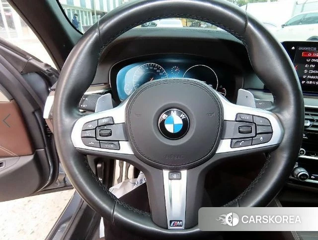 BMW 5 Series (G30) id 3924543 из Кореи 18