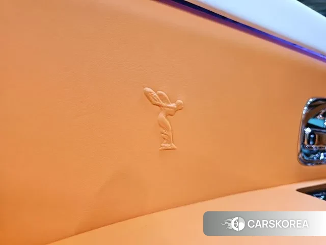 Rolls-Royce Cullinan id 3590399 из Кореи 18