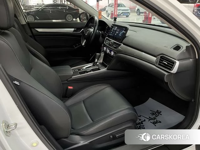 Honda Accord id 4235755 из Китая 17