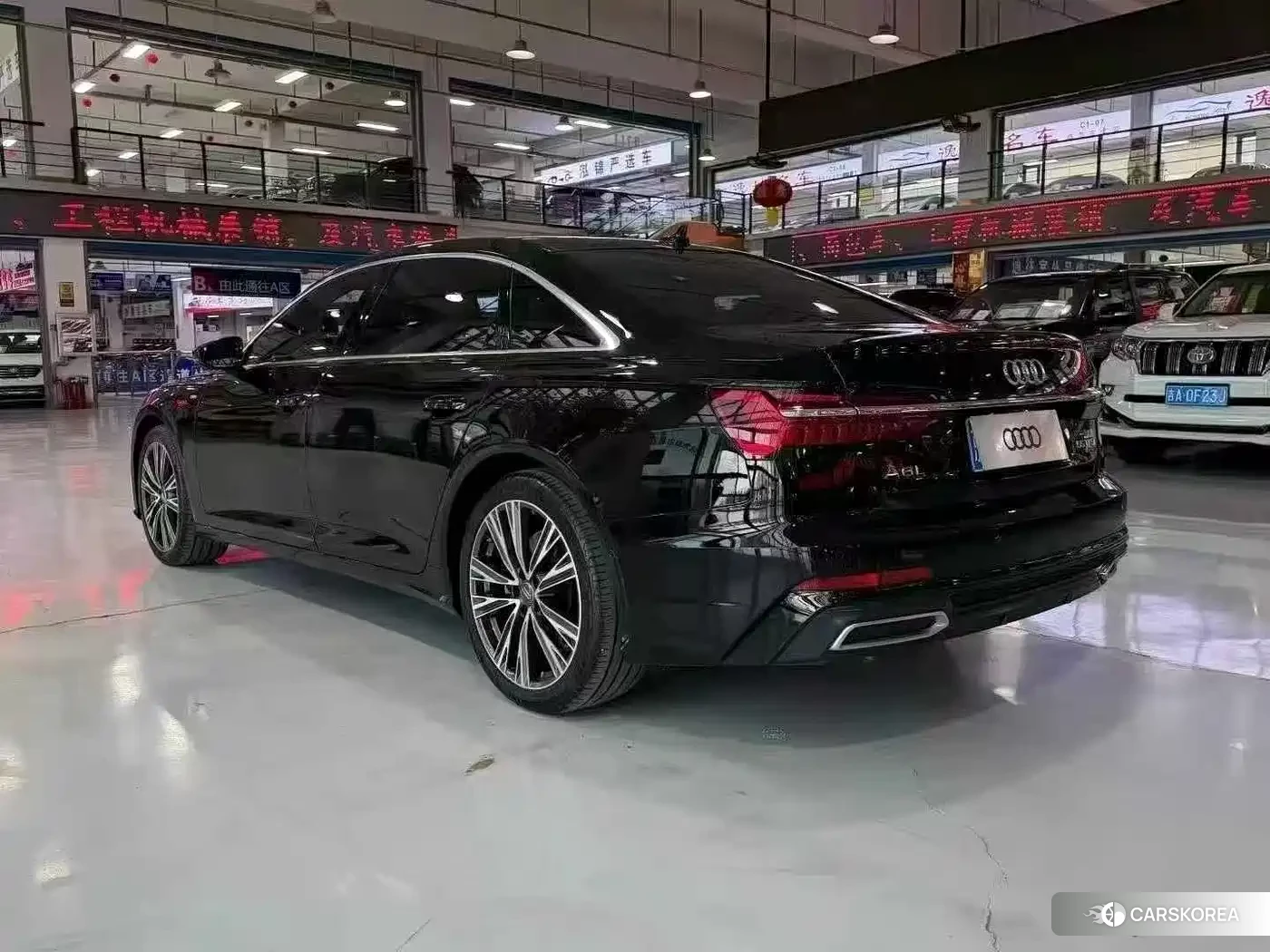 Audi A6L id 4634765 из Китая 8