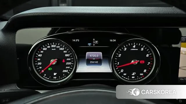 Mercedes-Benz E-Class W213 id 3789733 из Кореи 18