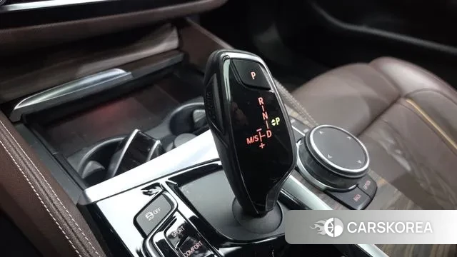 BMW 5 Series (G30) id 3547786 из Кореи 18